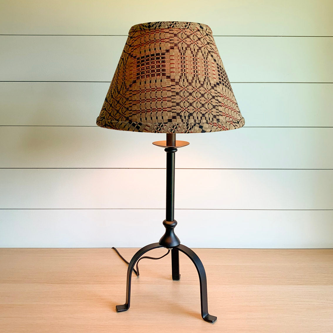 Black Jacquard Iron Table Lamp