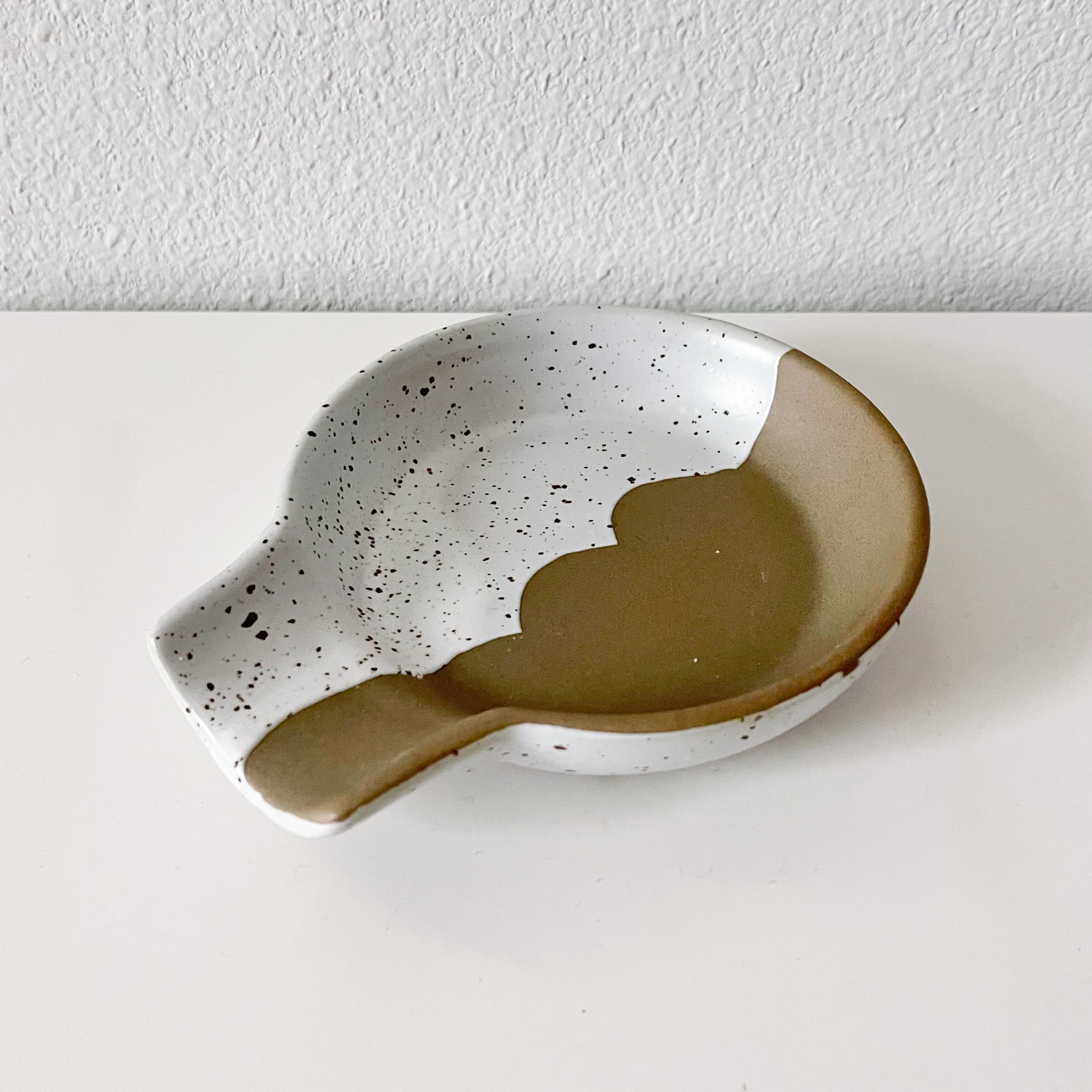 White Abstract Spoon Rest